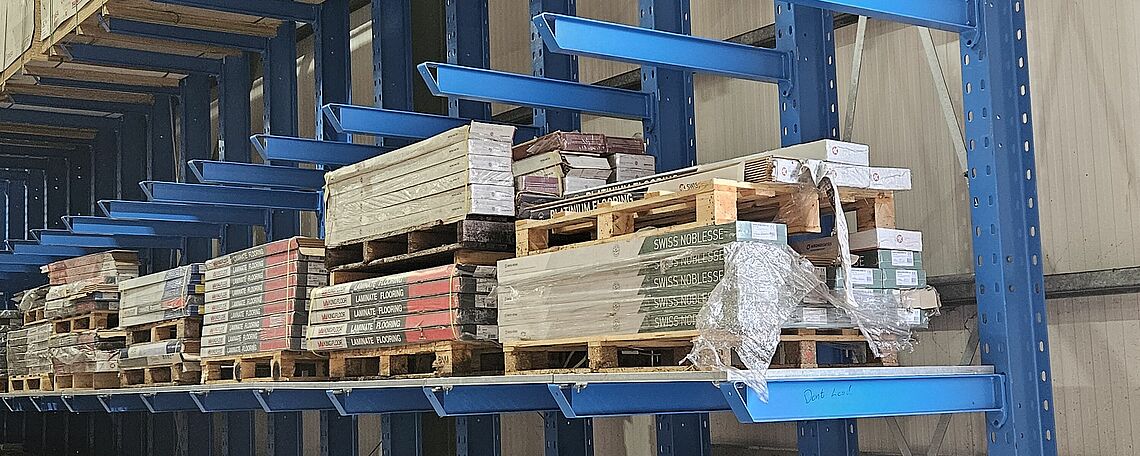 Jednostronny regał wspornikowy